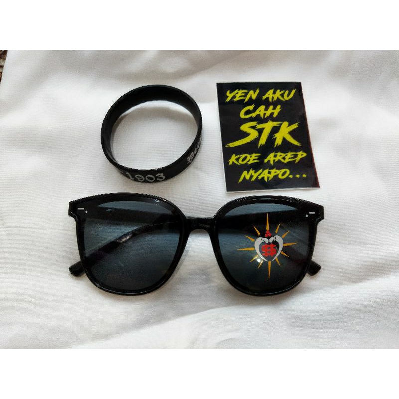 KACAMATA SILAT KEPYAR PSHW STK WINONGO FREE GELANG DAN STIKER