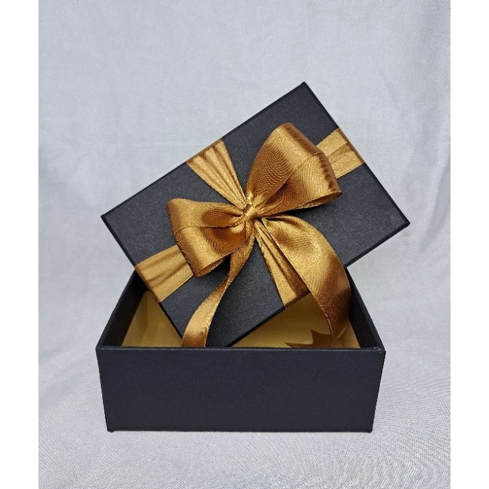 

DASYAT Gift Box Small Kotak Hadiah 13x9x5 cm
