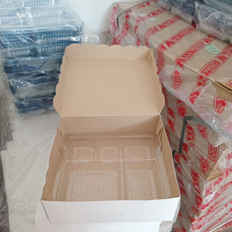 

Kardus Box Nasi Kue 20x20x7cm Tebal 310Gram - R10KM(PC) - Warna Putih plus Mika Samir sekat 5 ukuran 20