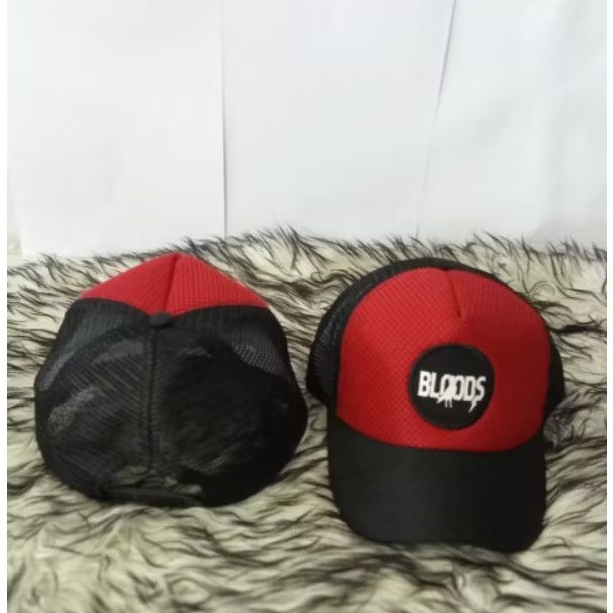 TOPI BLOODS