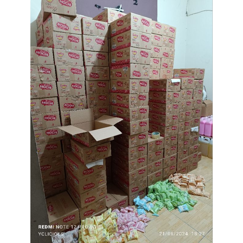 

Mochi viral Satu Dus Isi 60 Mix Khusus Pengiriman Instan