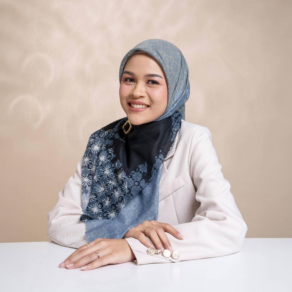 Penawaran Terbatas [Minor Defect] BIA x Cut Meyriska - Istanbul Scarf Kerudung Segi Empat