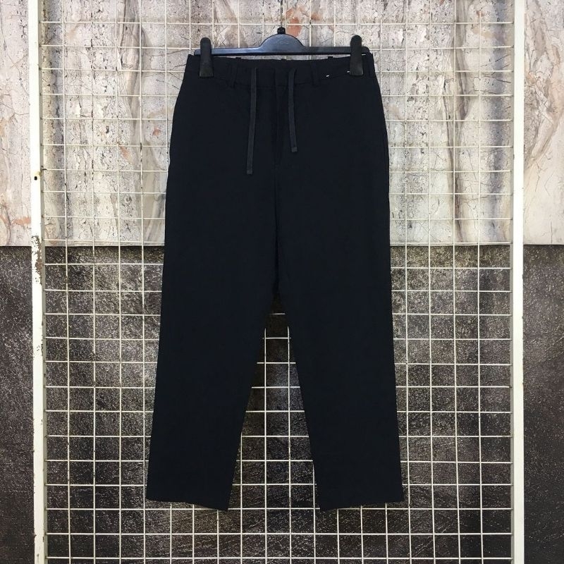 Celana Panjang Formal Ankle Pants Branded Original UNIQLO Anklepants Navy Size S . SDA 05734 Second 