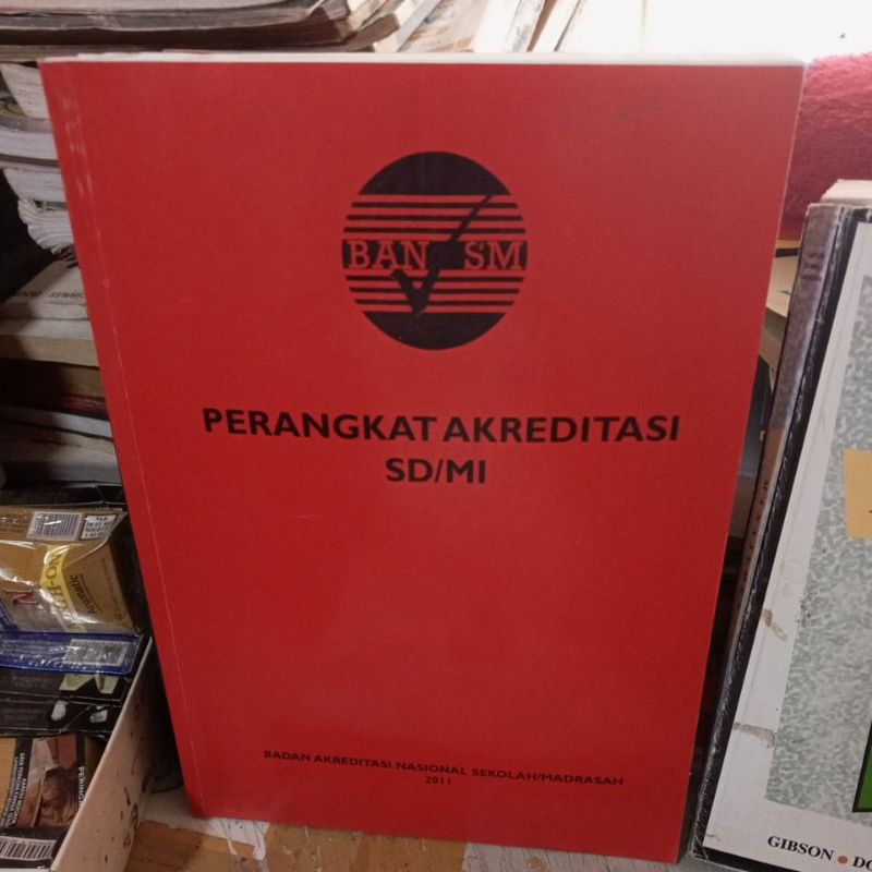 BUKU PERANGKAT AKREDITASI SD/MI
