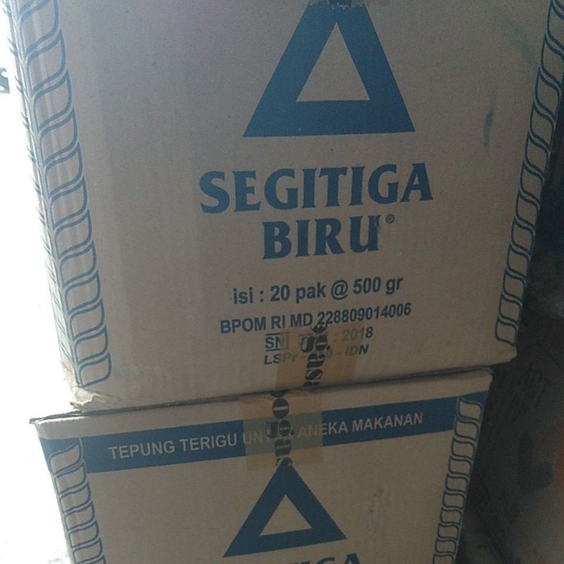 

Terigu Segitiga Biru 500 gram Dus 20 pcs