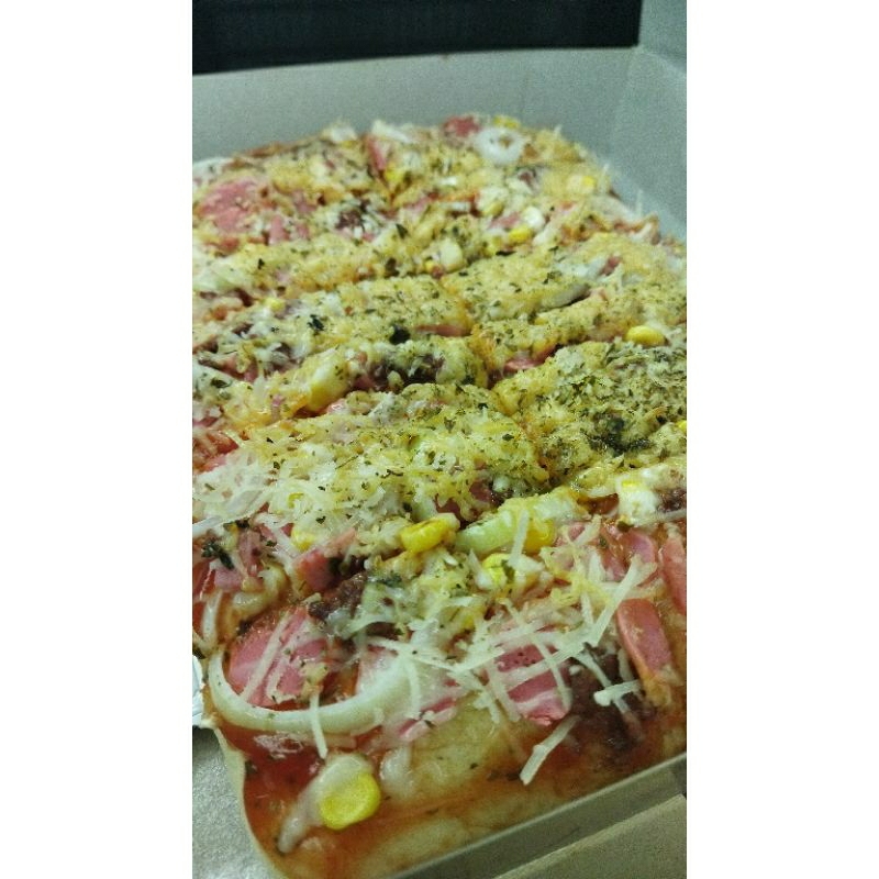 

PIZZA SMOKE BEEF 25x18cm by Planet Food Lamandau