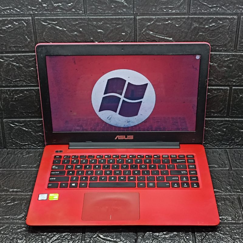 Laptop Editing Asus A456UR Intel Core I5-7200U 8/256GB Nvidia 930MX