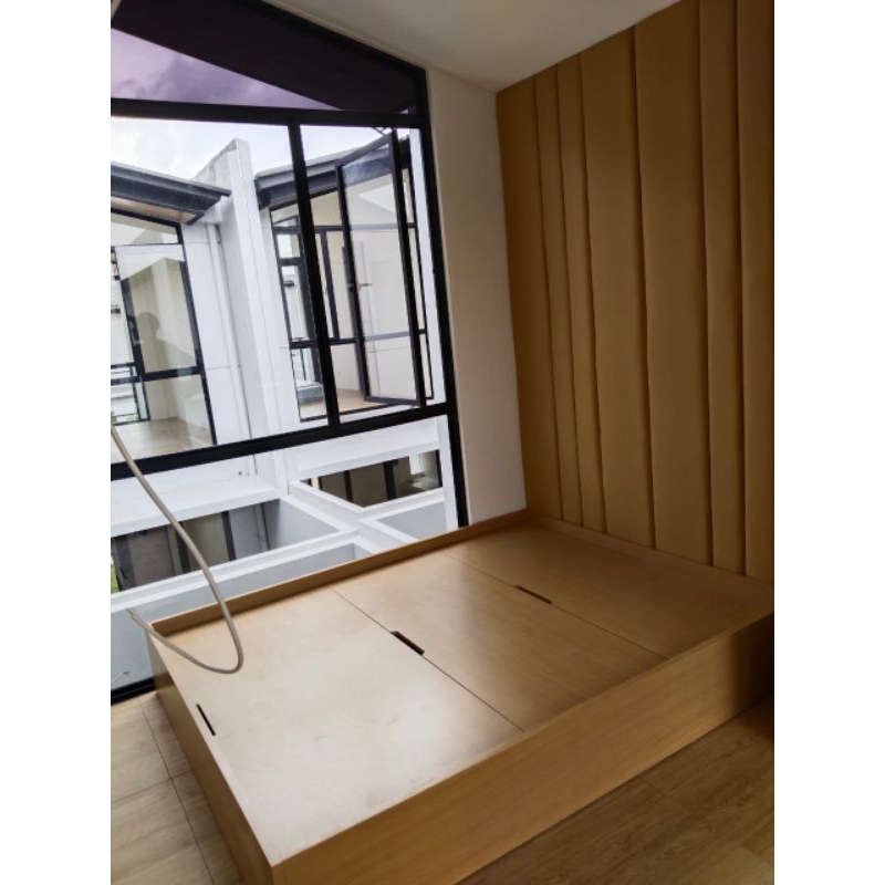 DIVAN LACI MINIMALIS/TEMPAT TIDUR KAYU/DIVAN MINIMALIS TERBARU