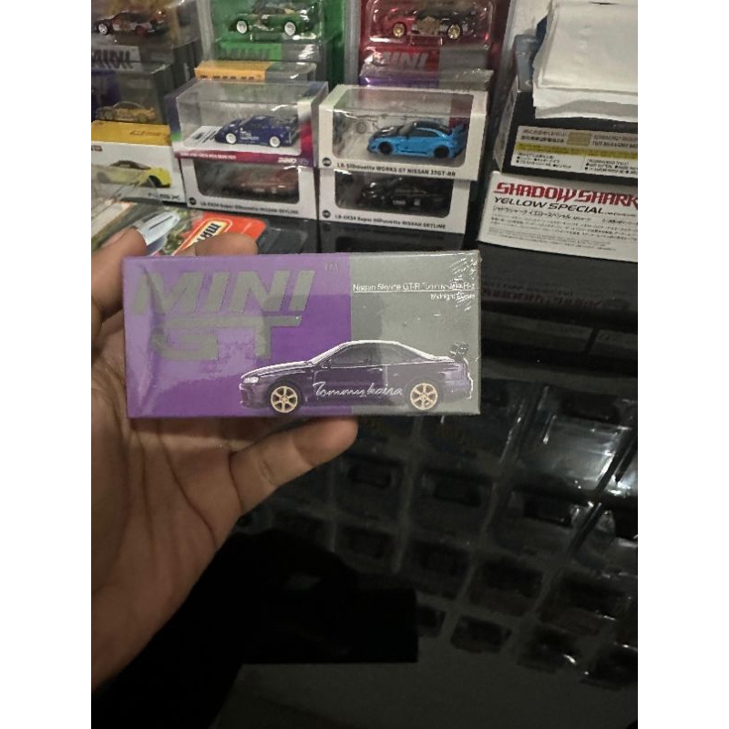 Mini GT Nissan Skyline GT-R Tommykaira R-z (Midnight Purple)