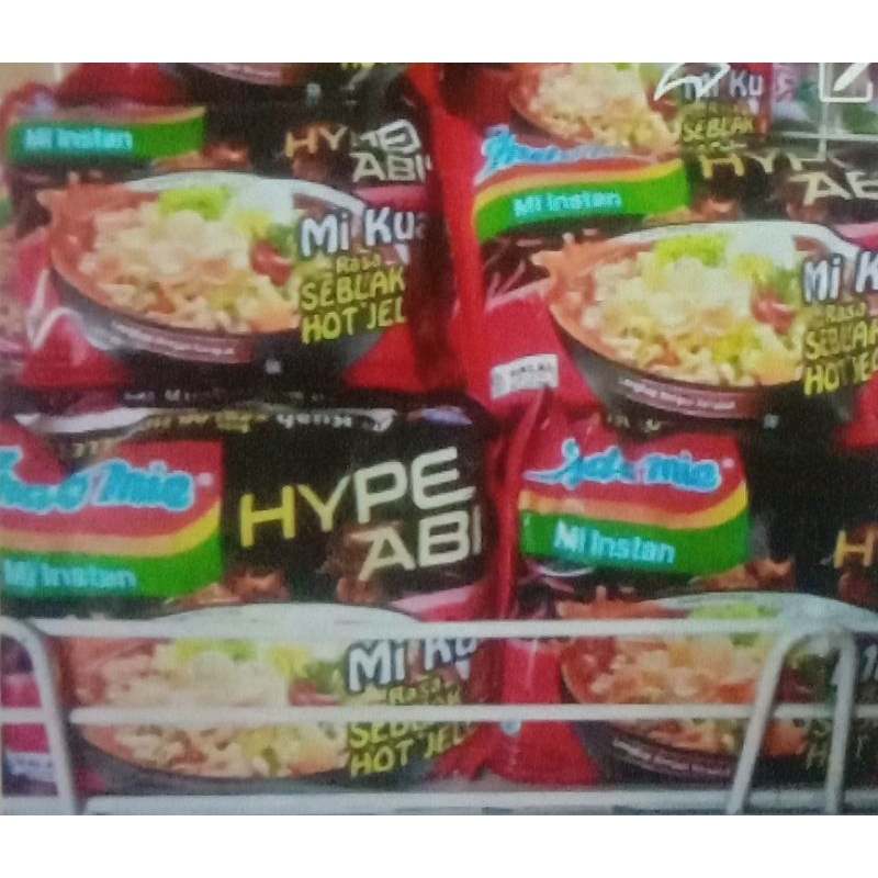 

indomie hype abis mie kuah rasa seblak hot jelet