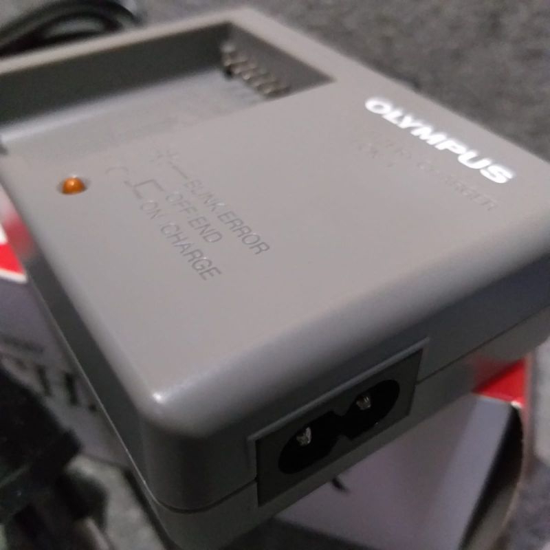 Charger Olympus For Olympus OM-D E-M5, OM-D E-M5 Mark II-Olympus PEN E-P5-Olympus PEN-F