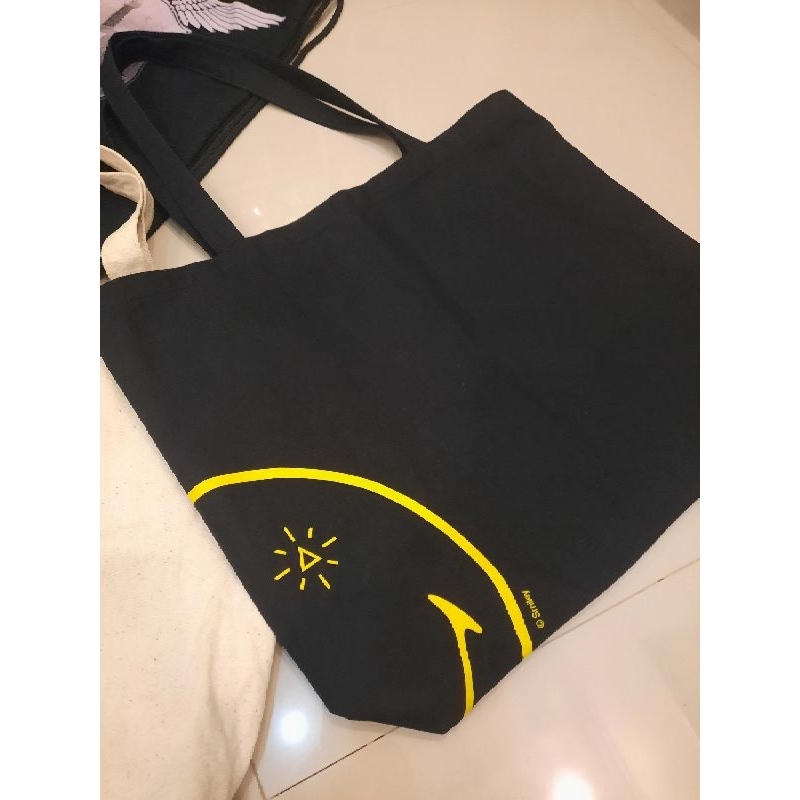 Totebag Aye x Smiley