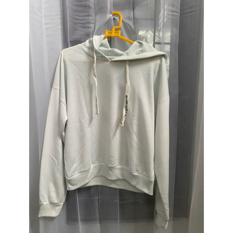 PRELOVED-HOODIE CROP SIXTYONE