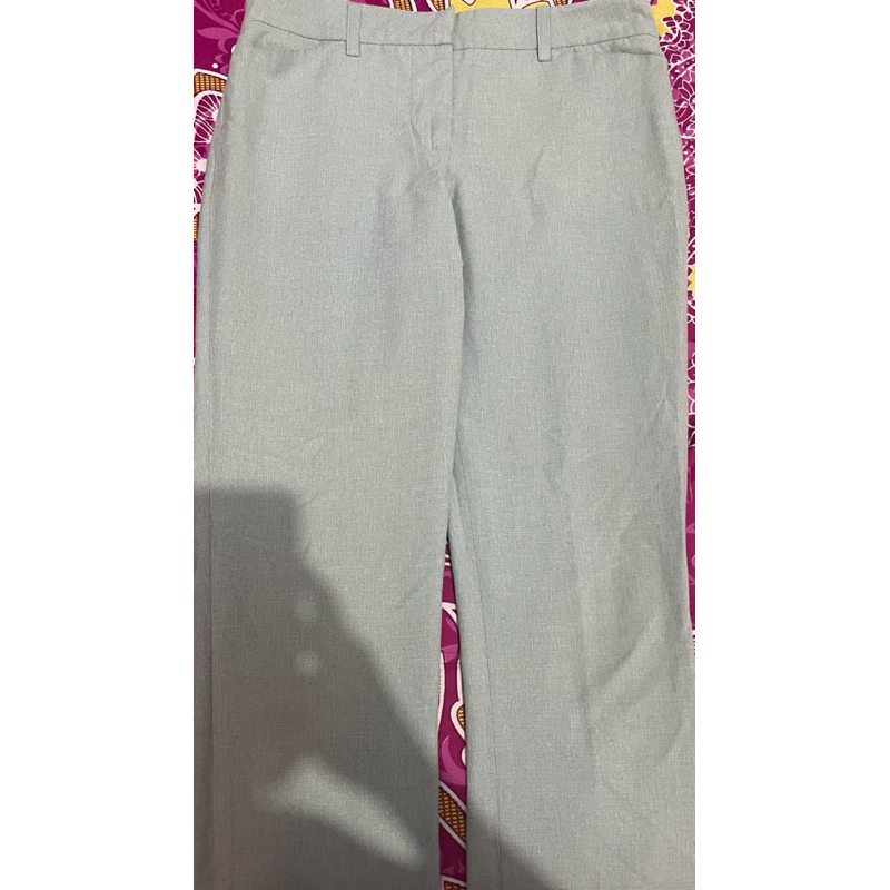 Preloved Celana Geela