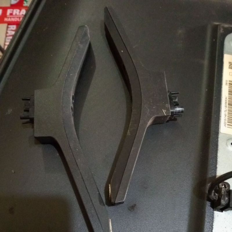 Kaki TV Toshiba 32S2900