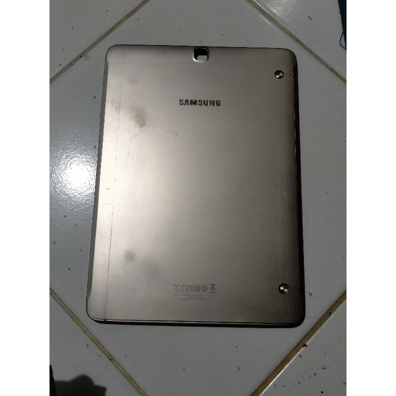 backdoor frame Samsung tab S2 SM T815Y