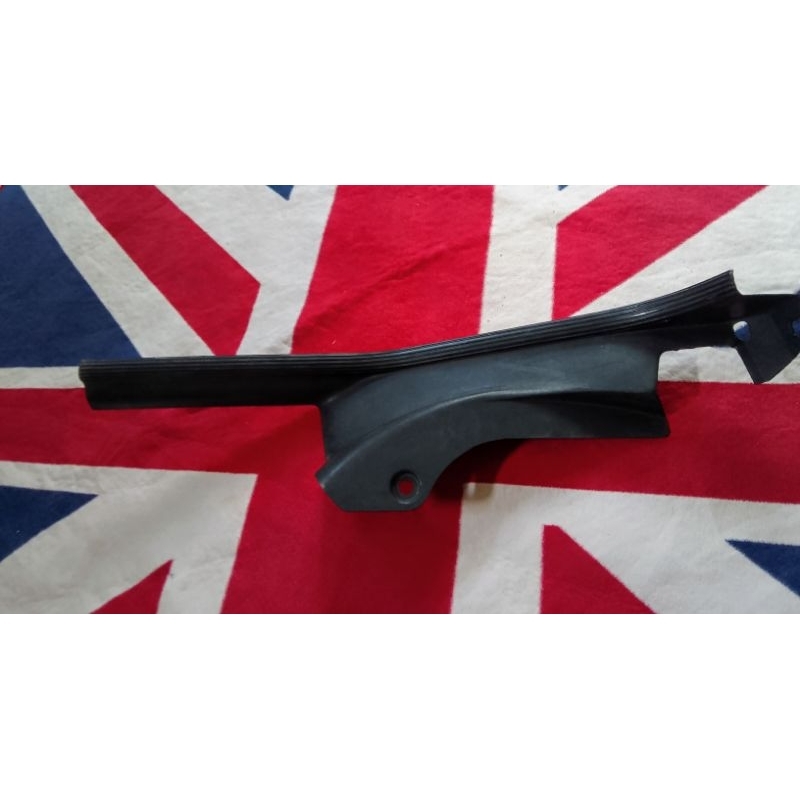 cover penjepit karpet belakang BMW e36