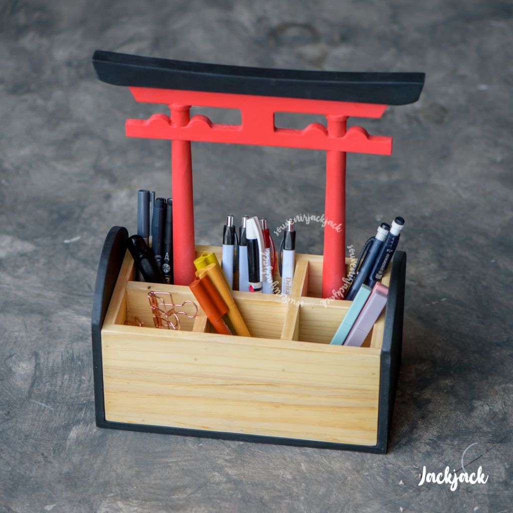 

Tori Gate Pencil Case / kotak pencil kayu