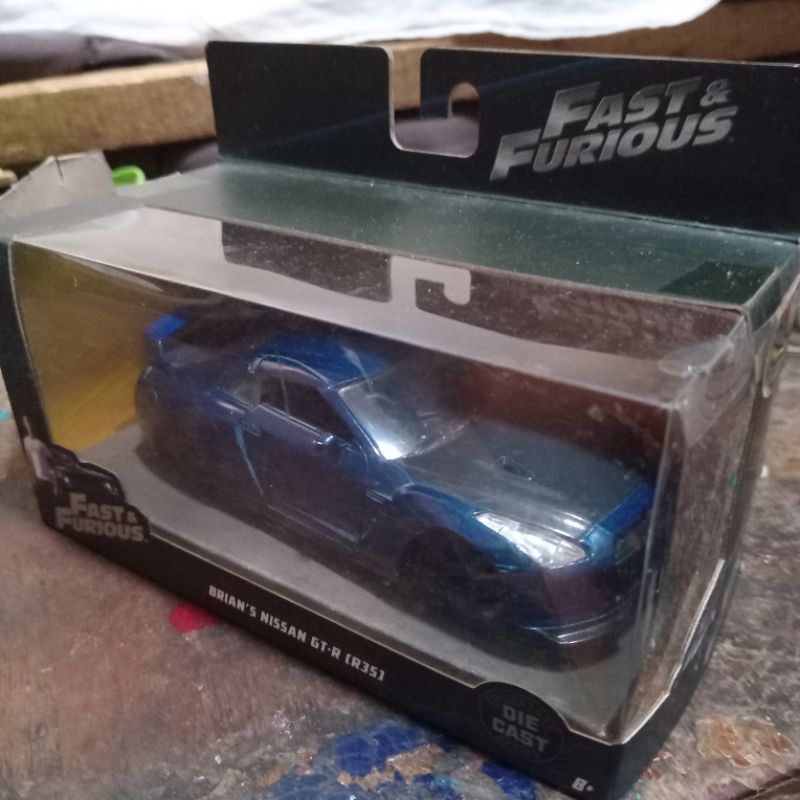 (junk) Jada 1:32 bryan nissan gt-r (r-35) bonus box