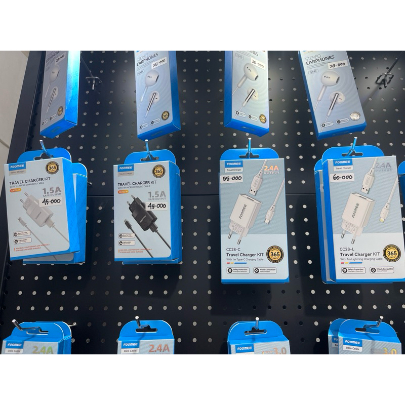 1set charger / travel charger FOOMEE
