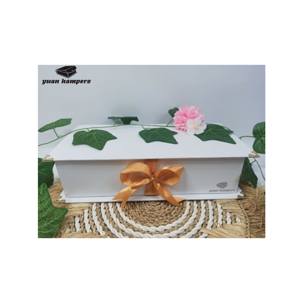

[30x20x8] Hardbox Putih Glitter /Box Hampers /Giftbox || FREE KERTAS CACAH DAN KARTU UCAPAN