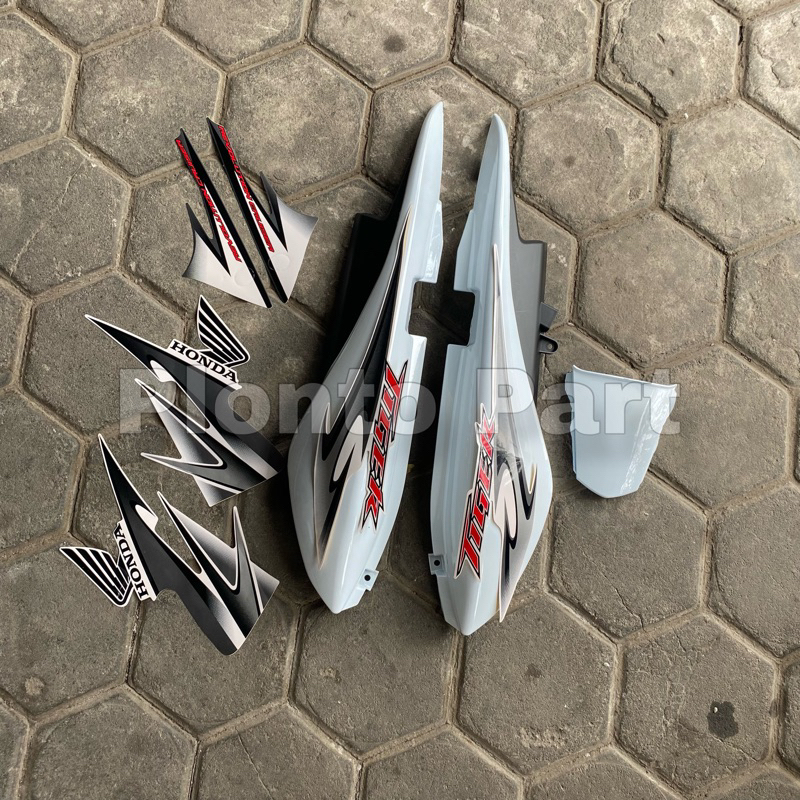 Cover body set Honda Tiger Revo Putih set stiker Putih Albino bodi samping tirev pece barong