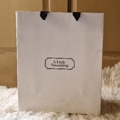 

Paperbag A Little Something from SYDNEY Airport