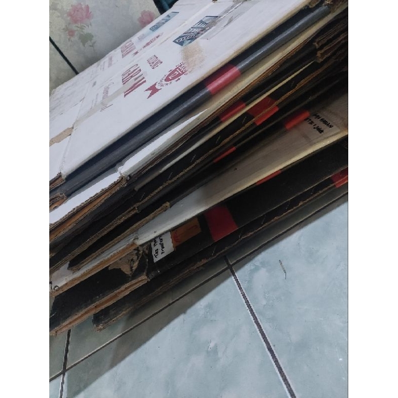 Kardus jumbo bekas, kardus rokok, kardus pindahan