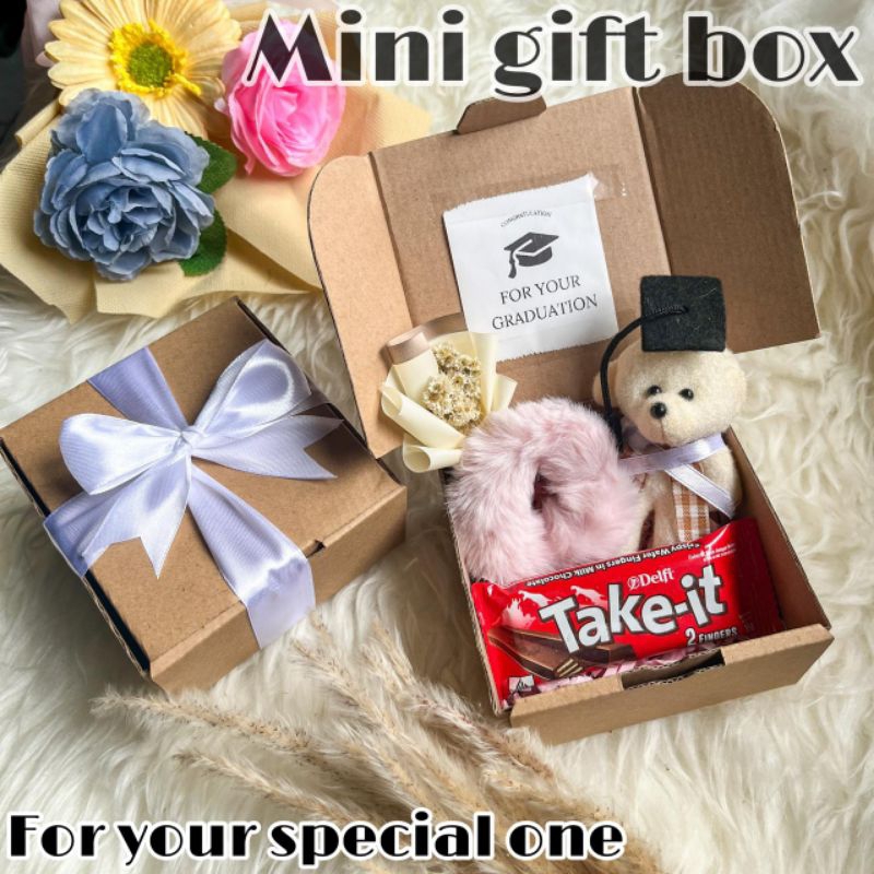 Mini Gift Box Package - Kado Ultah Pacar Cewek Wanita Hadiah Anniversary Boneka Wisuda Hari Ibu Guru