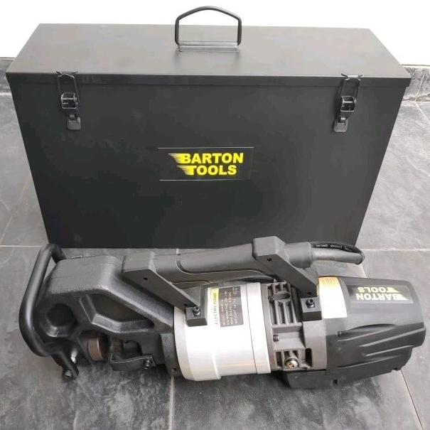 

Electric Hole Punching 32mm Hydraulic Machine Mesin Punch Hidrolik