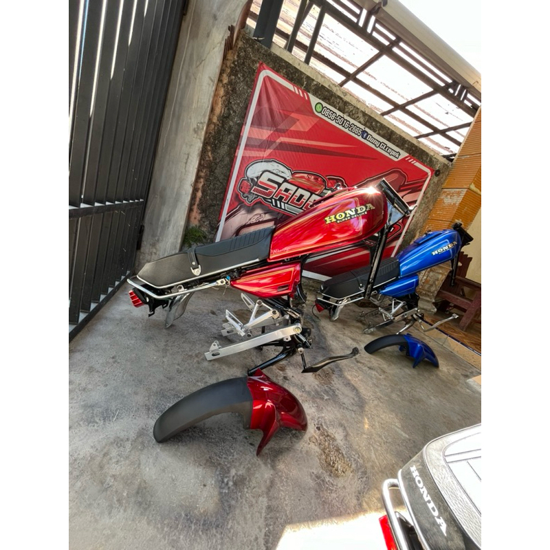 Body sett GL100 Tinggal Naik mesin dan kaki kaki warna bisa Request.