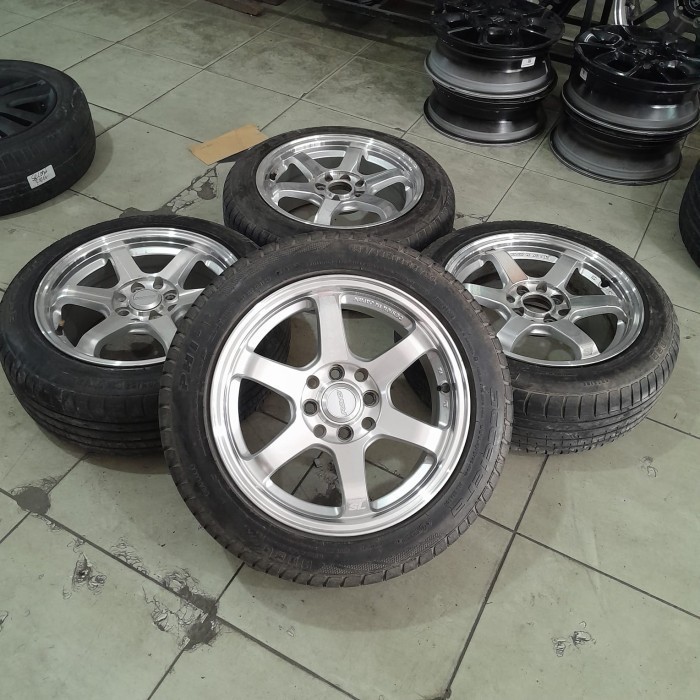 VELG MOBIL BEKAS RAYS RING 15 LEBAR 7 UNTUK MOBIL AGYA AYLA SIGRA CALYA