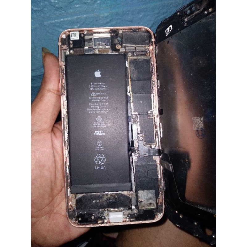 Iphone 8 plus 64GB minus lcd dan cas
