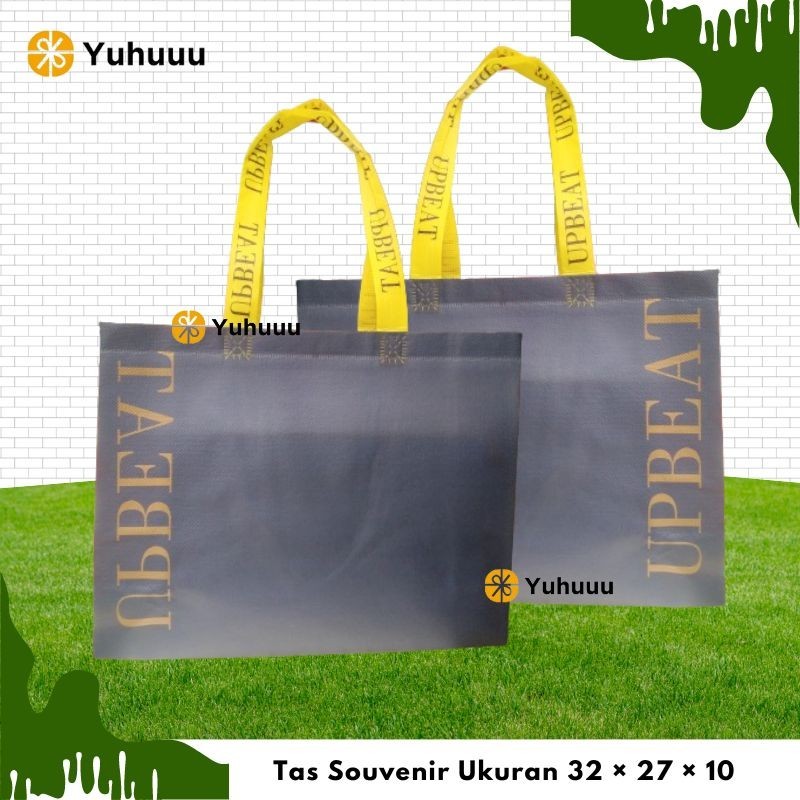 

Goodie Bag Upbeat Souvenir Tas Hampers Kain Blue Navy Ukuran 32 × 27 × 10 cm