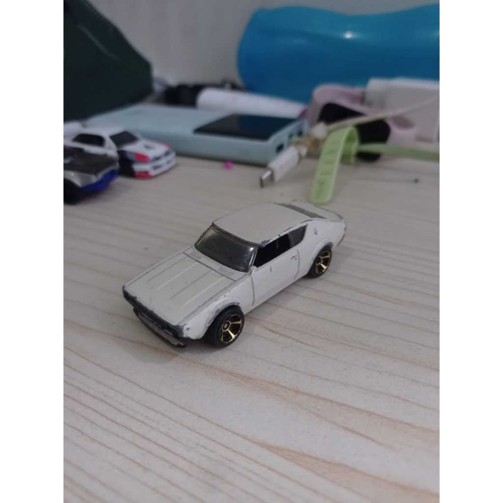 Hotwheels jdm japan nissan skyline 2000gtr 2000 gtr putih first edition