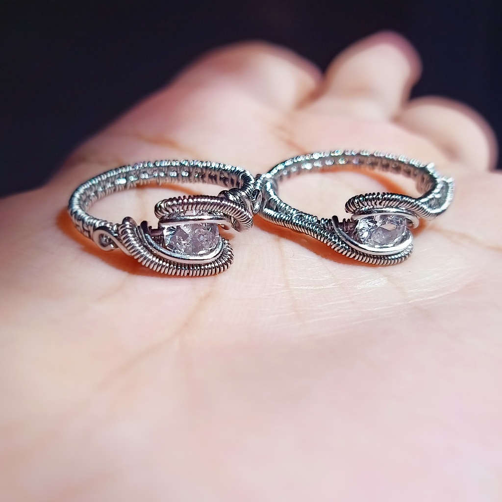 Cincin Kawat Stainless Cubic Zirconia