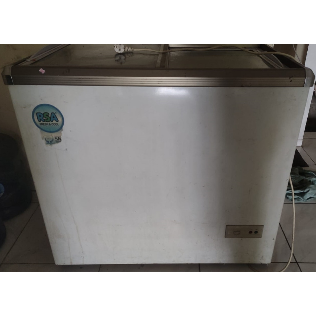 Freezer Box Second RSA XS-200 - 171 Liter, Mulus & Hemat Listrik