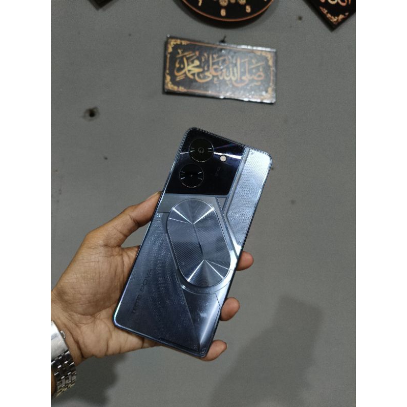 tecno pova 5pro 5g 8/256GB second
