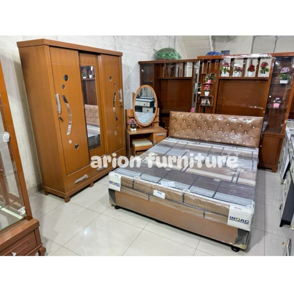 PAKET KAMAR SET / PAKET SPECIAL SESERAHAN / SET tempat tidur,lemari 3 pintu sleding.meja rias