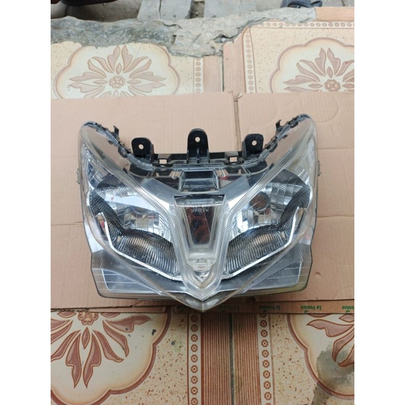 Headlamp replektor lampu depan Vario 125 Fi old original copotan