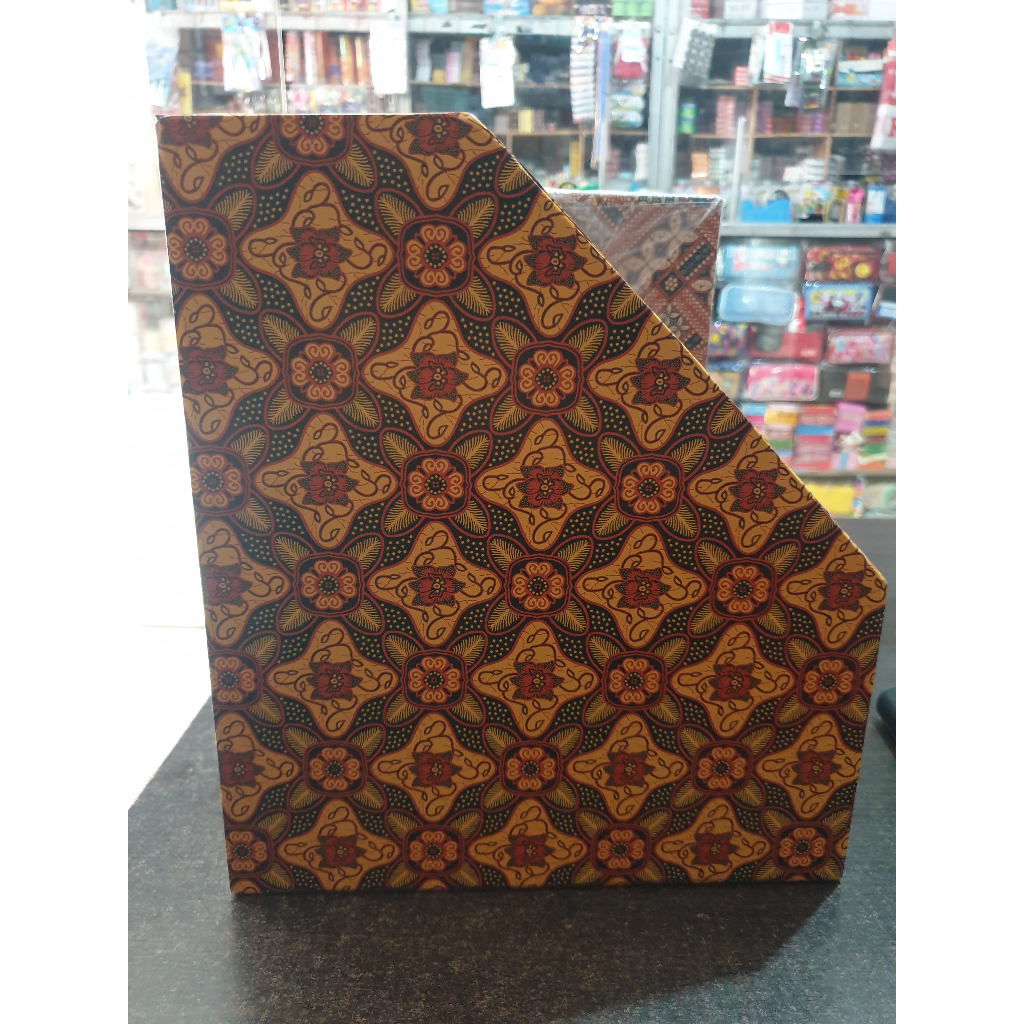 

Box File Folio Batik ADIL / Magazine File Merk ADIL Ukuran Folio Motif Batik