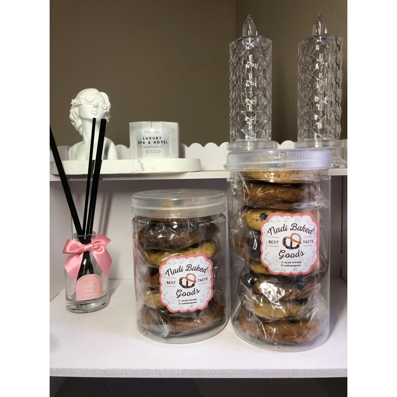 

Mix soft Cookies dengan toples bisa request