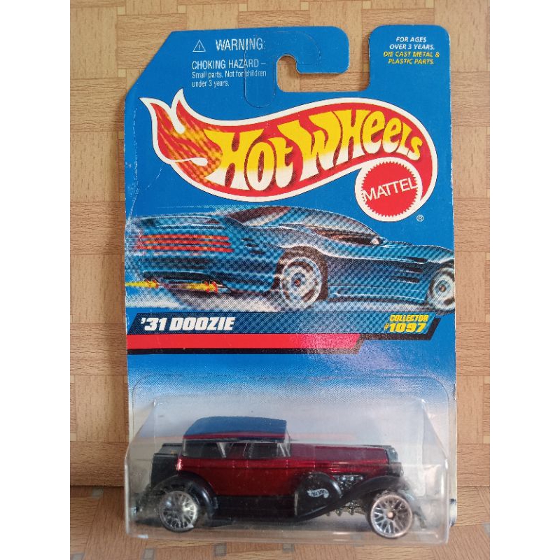 HOT WHEELS 31 DOOZIE