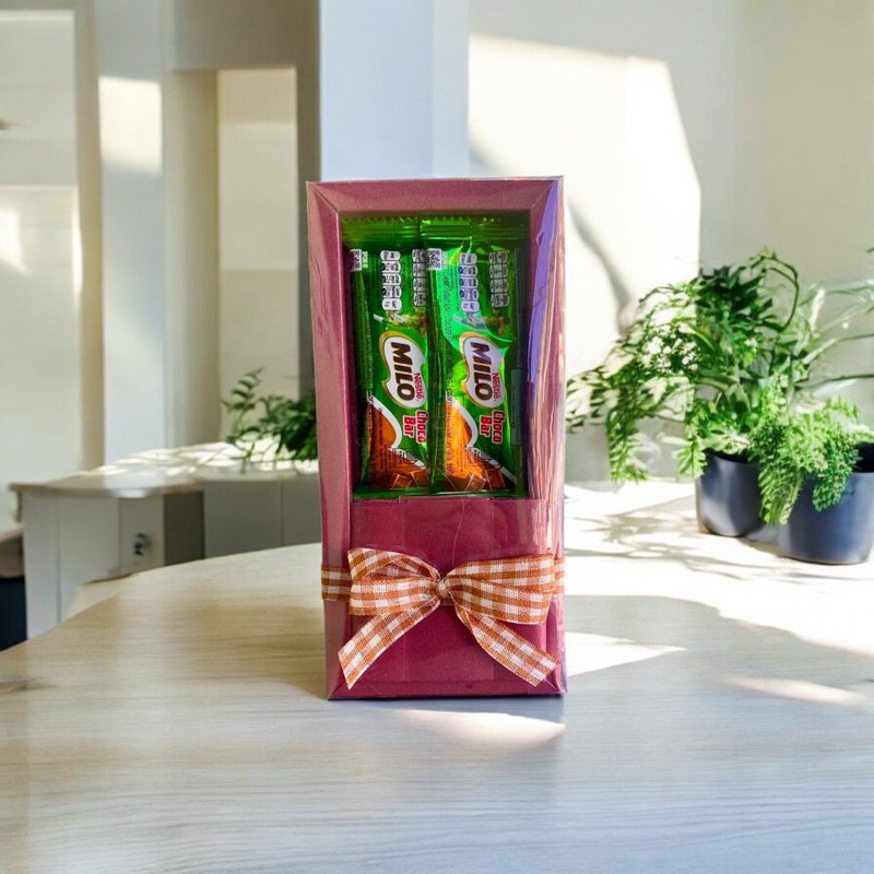 

COKLAT BOX MILI GIFT BOX HAMPERS KOTAK COKLAT valentine wedding graduation