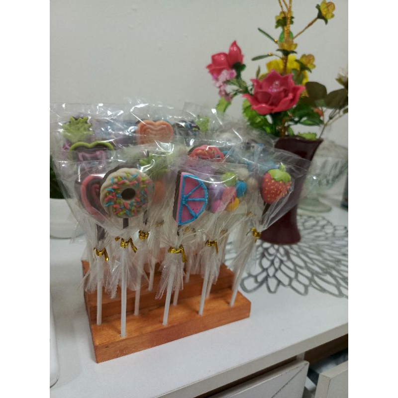 

coklat karakter