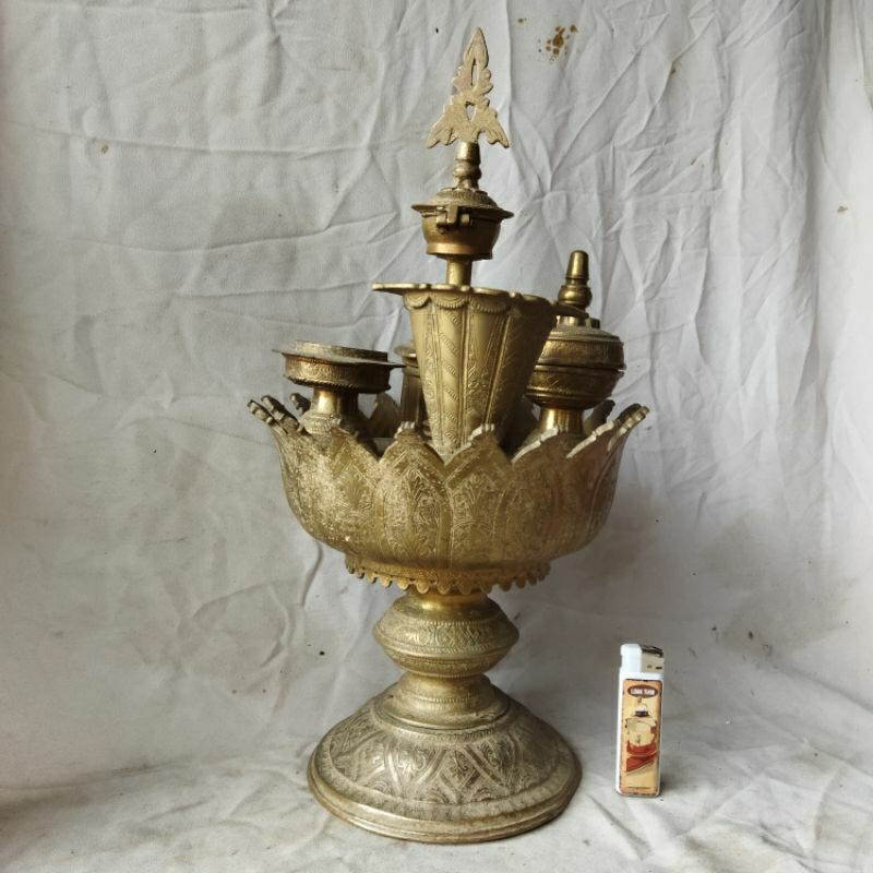 Pajangan Vintage Kinangan Kuningan Tebal ukir Halus