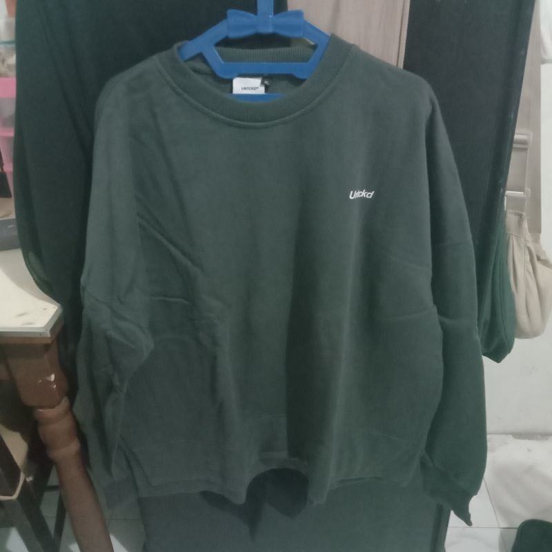 (PRELOVED) UNTCKD - FLARE CREWNECK