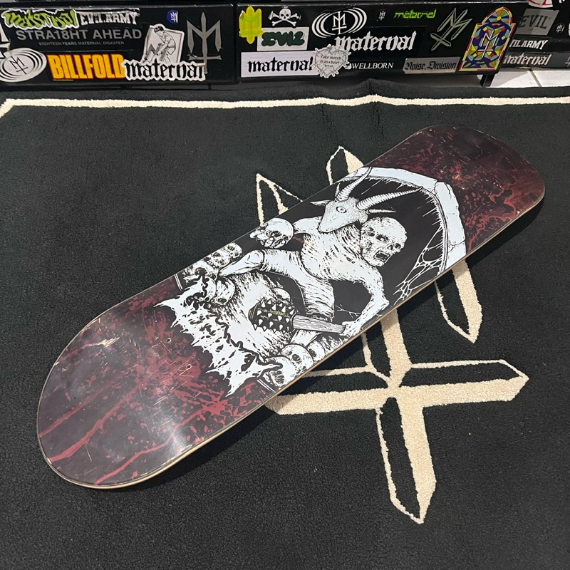 deck papan skateboard MATERNAL x KRUXWEAR bekas display