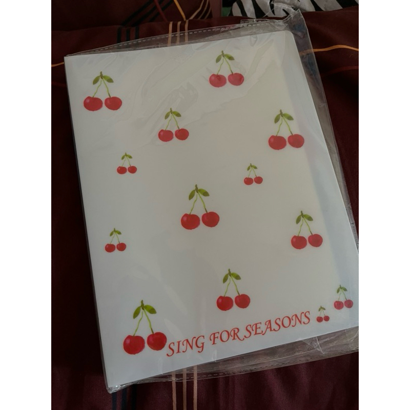 

BOOKED Binder Cherry NEW