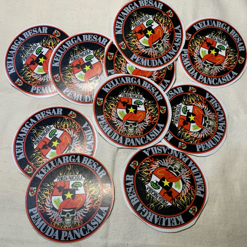 

stiker keluarga besar pemuda pancasila bulat logo tengkorak,stiker pemuda pancasila